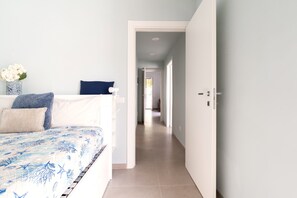 2 bedrooms, Internet