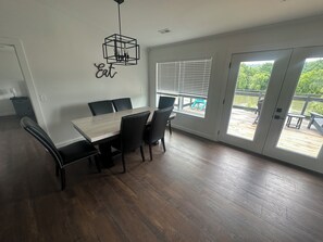 Dining - 4-bedroom RIVER FRONT home located on the beautiful Current River in Van Buren (Van Buren)