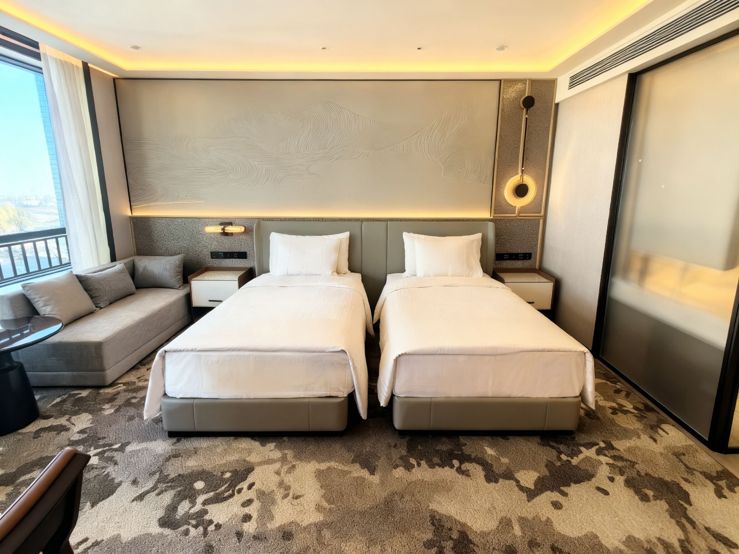 Double Room Single Use | In-room safe, laptop workspace, iron/ironing board, free WiFi