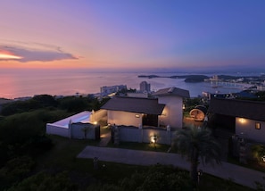 Chambre, non-fumeur (C-Bagus Room)