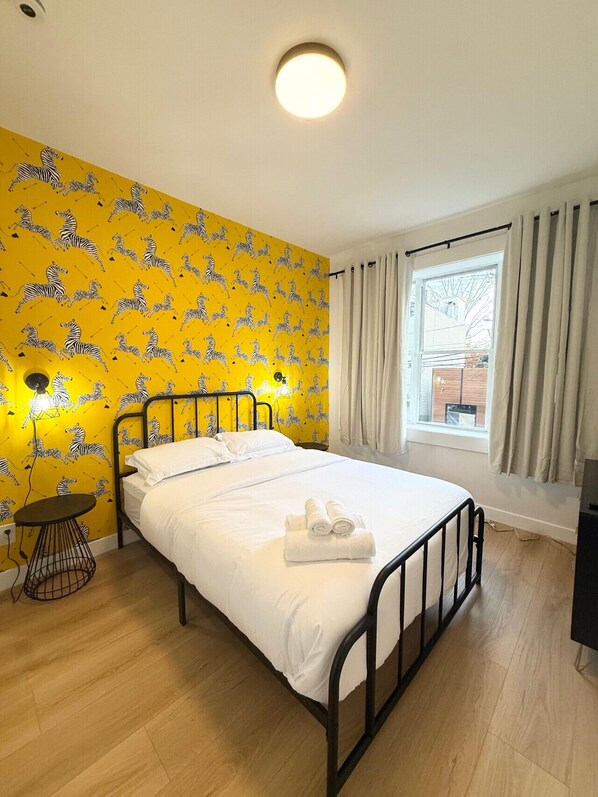 2 bedrooms, iron/ironing board, travel cot, free WiFi