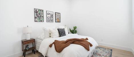 2 bedrooms, iron/ironing board, travel crib, free WiFi