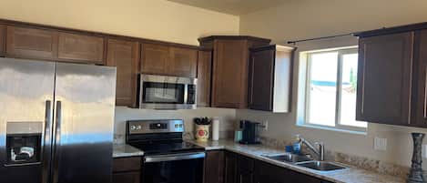 Microwave, oven, stovetop, dishwasher
