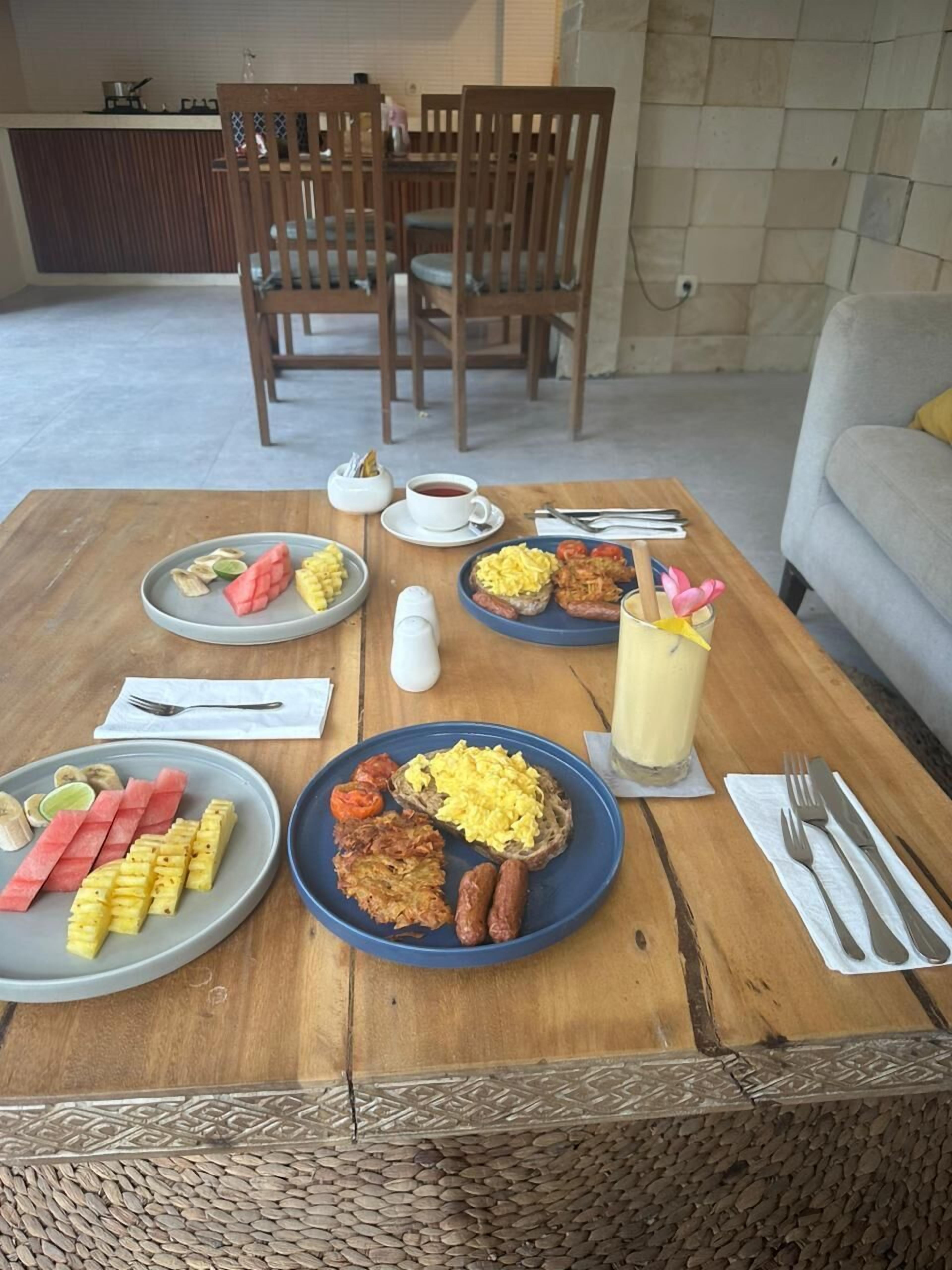 Petit déjeuner préparé à la commande compris tous les jours