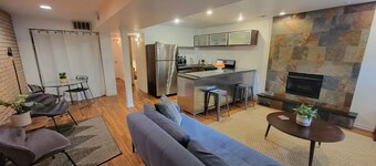 Urban Farm Fun with Goats 10 Minutes To Downtown!