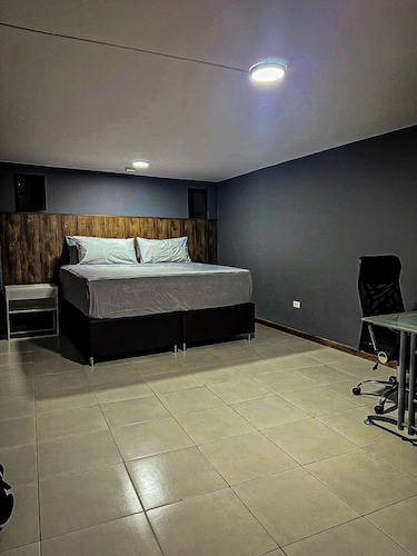 Rest Plus Room : King Size Bed : Private Bathroom