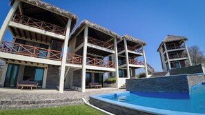 3 outdoor pools, open 10:00 AM to 10:00 PM, pool umbrellas, sun loungers