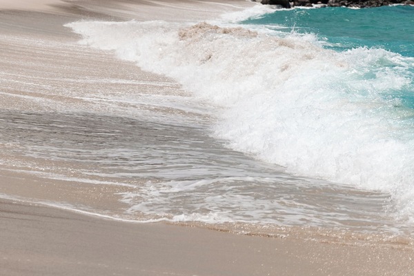 Beach nearby, white sand, sun loungers, beach umbrellas