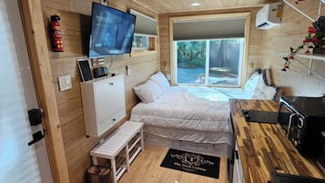 1 Schlafzimmer, BĂŒgeleisen/BĂŒgelbrett, kostenloses WLAN, BettwĂ€sche