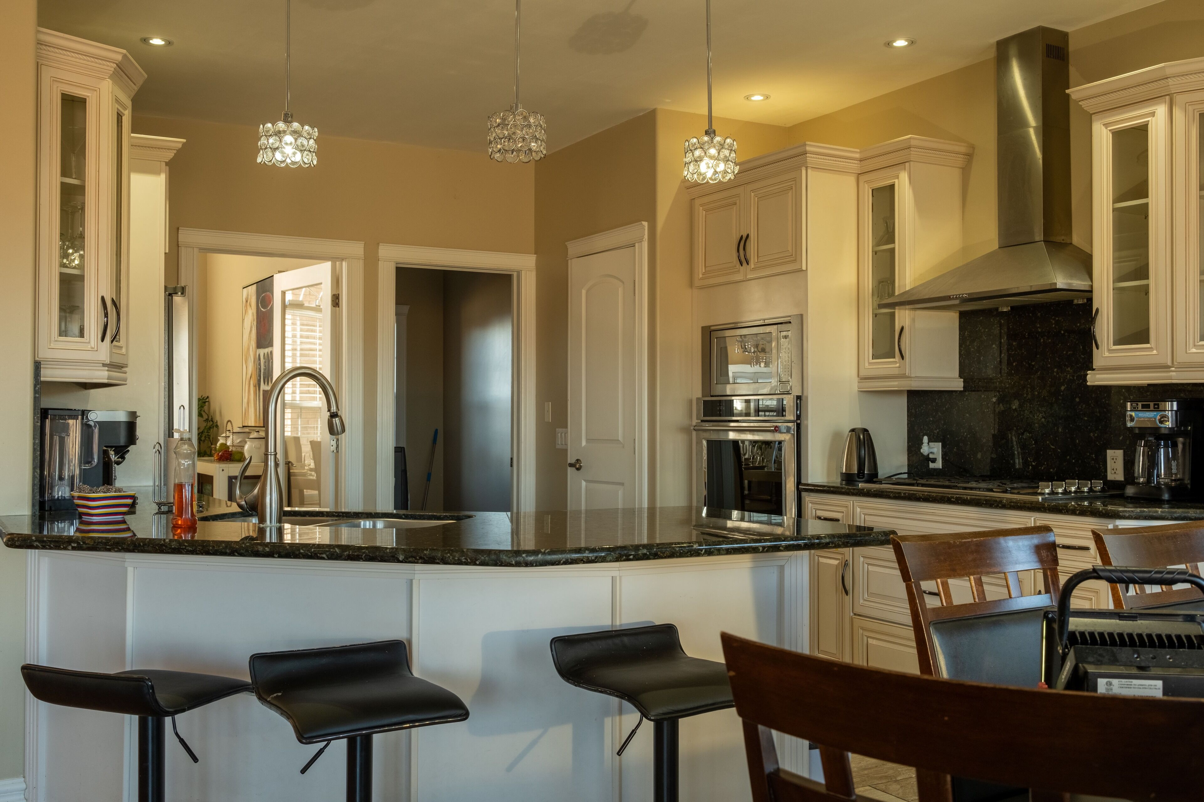 Microwave, oven, stovetop, dishwasher