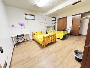 1 habitación, tabla de planchar con plancha, wifi y ropa de cama 