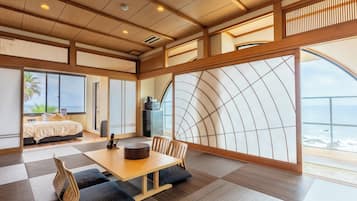 Suite Japanese-Western Room with terrace and Shigaraki-yaki open-air bath, Non smoking