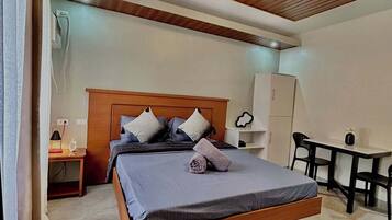 In-room safe, iron/ironing board, free WiFi, bed sheets