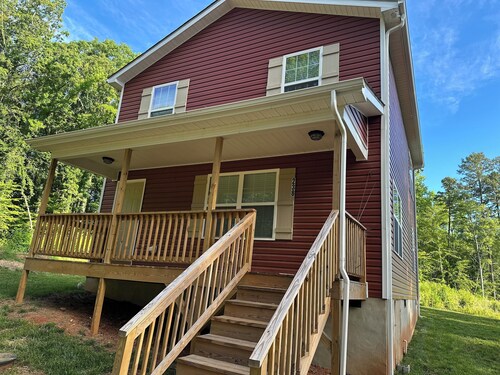 The Red Nest At High Rock Lake - Fire Pit, Front Porch Deck, Sunset & Lake Views