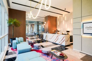 Lobby sitting area - Citadines Antasari Jakarta (Jakarta)