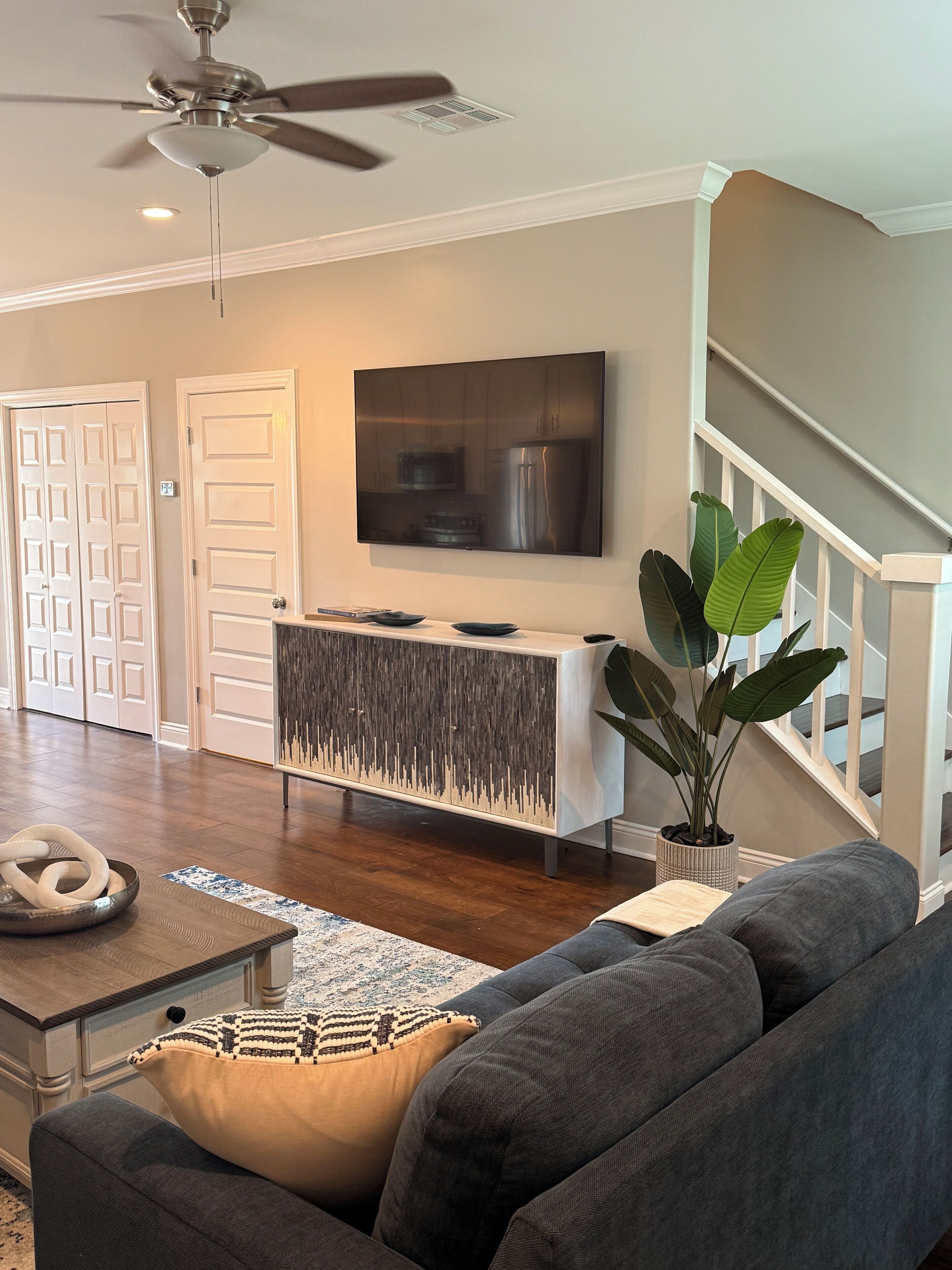 スマートテレビ、暖炉