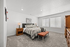 3 Schlafzimmer, Bügeleisen/Bügelbrett, Reisekinderbett, kostenloses WLAN