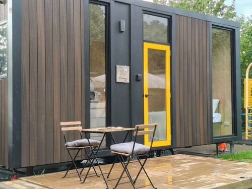 Mountain Sunshine Village 2 by Tiny Away (Rgyax Wagi 山曦小屋 2)