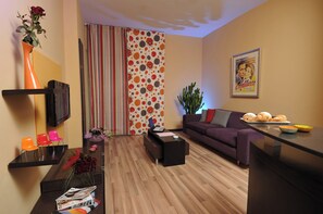 Suite exécutive, vue sur la ville | Bureau, accès au Wi-Fi (inclus)