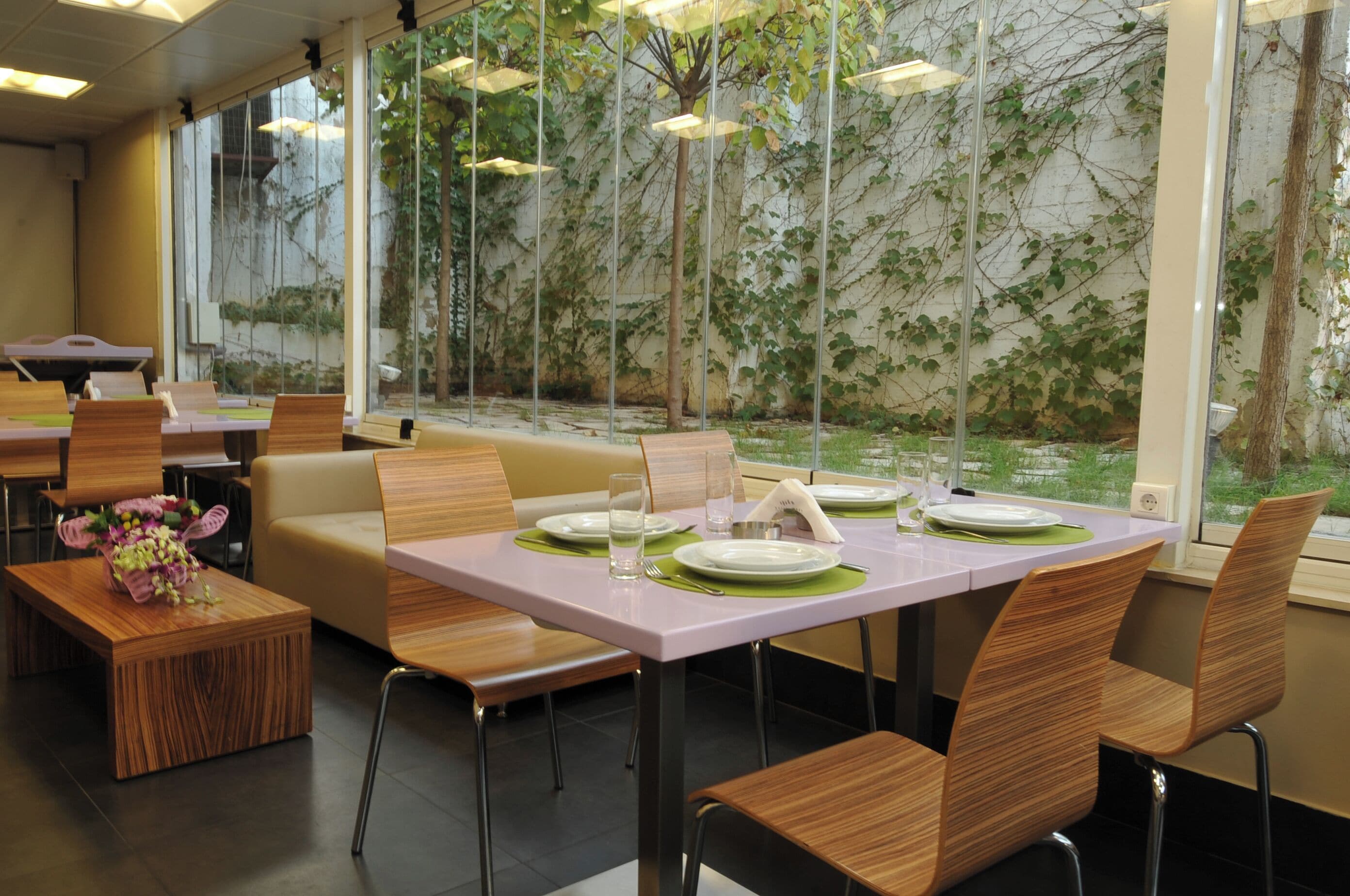 Daily continental breakfast (USD 10 per person)