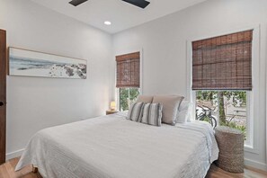 5 bedrooms, iron/ironing board, free WiFi, bed sheets - Seagrove - Beach Digs🌴 Old Seagrove Escape – Private Pool, Hot Tub & 5 Bikes Included! (Santa rosa beach)