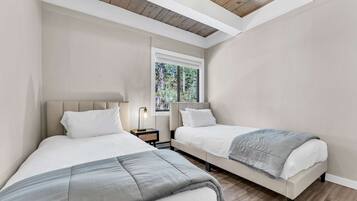 3 camere, una scrivania, Wi-Fi, lenzuola