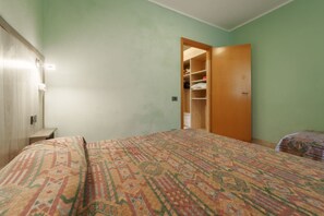 1 camera, Wi-Fi, lenzuola