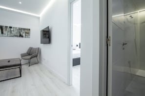 1 chambre, fer et planche à repasser, accès Internet, draps fournis