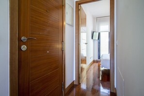 1 室のベッドルーム、アイロン / アイロン台、インターネット、ベッドシーツ