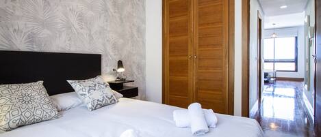 1 bedroom, iron/ironing board, Internet, bed sheets