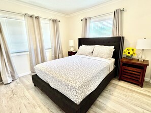 2 Schlafzimmer, Schreibtisch, Bügeleisen/Bügelbrett, kostenloses WLAN