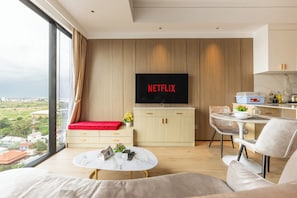 Comfort Apartment, Partial Lake View | Living area - Vue Aston Condominium by Soben Homes (Phnom Penh)