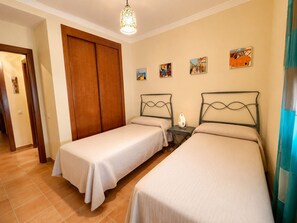 2 bedrooms, iron/ironing board, WiFi (free), bed sheets - Los Pelicanos, 2 bedrooms with sea views - Ref.418 (Punta del Moral)