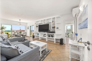 TV, books, stereo, offices