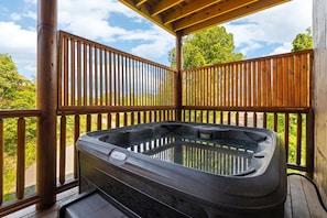 Bain à remous extérieur