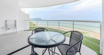 Chill Beachfront Vibes with 3BR Ocean Views & Pool