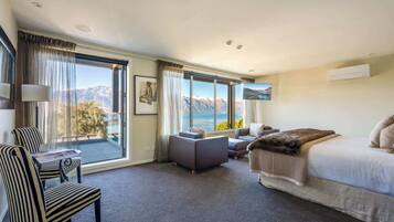 3 bedrooms, desk, iron/ironing board, WiFi