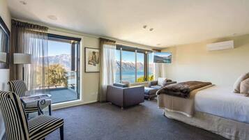3 bedrooms, desk, iron/ironing board, WiFi