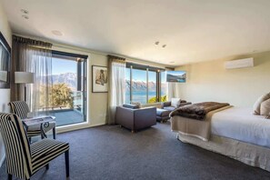 3 bedrooms, desk, iron/ironing board, WiFi