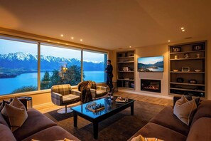 TV, fireplace, stereo, offices