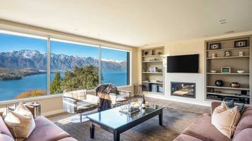 TV, fireplace, offices