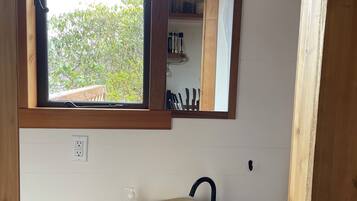 Towels, toilet paper