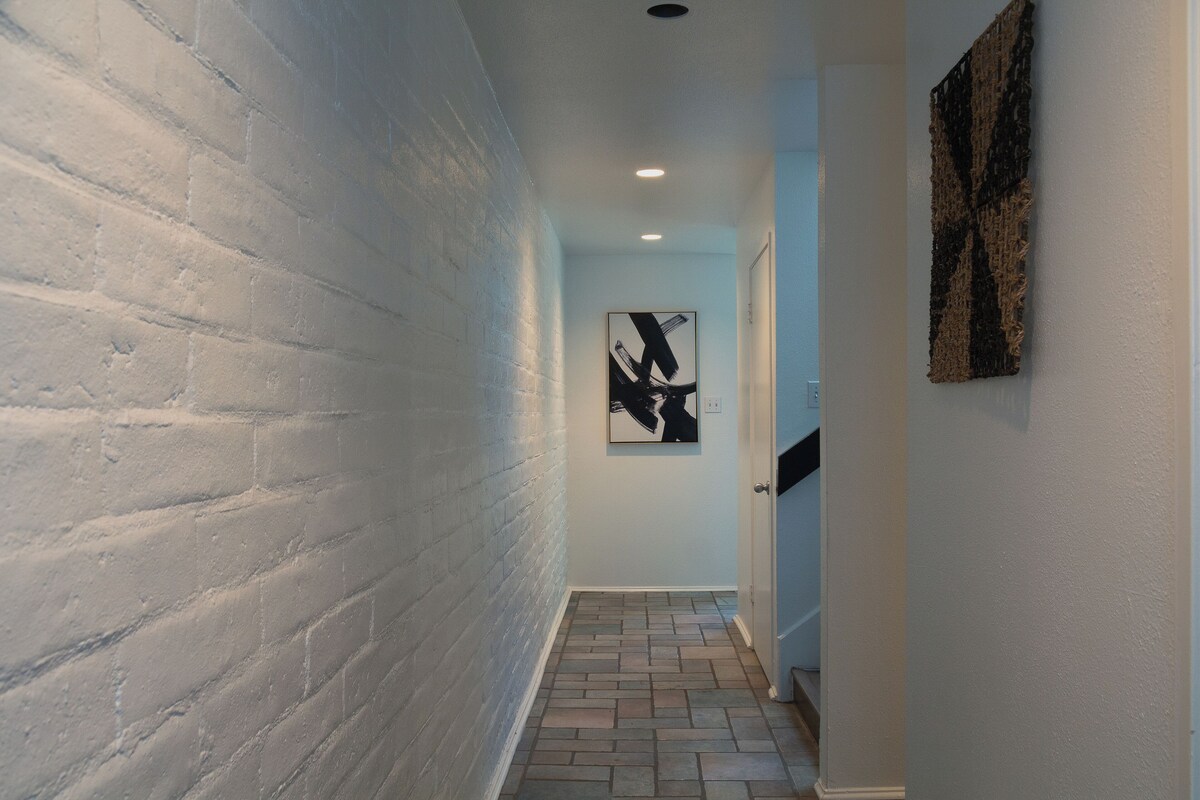 Photo 13 of Montrose Aquatic Dream! Downtown Unit w/ Pool 3BR