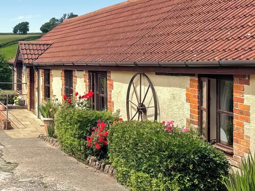 2 bedroom accommodation in Evershot, near Dorchester