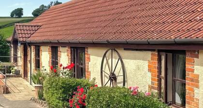 2 bedroom accommodation in Evershot, near Dorchester
