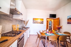 Standard Villa, 1 Bedroom, Air conditioning, Sea Facing (Villa G&G On Sea Shore) | Private kitchen - Villa G&G On Sea Shore (Lecce)
