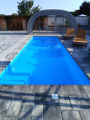 Pool - 1 bedroom spacious apartment in Lučenec (Lucenec)