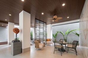 Khu tiếp khách ở sảnh