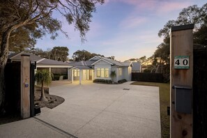 Exterior - Saltwood Coastal Hamptons Luxe with Pool (Rye)