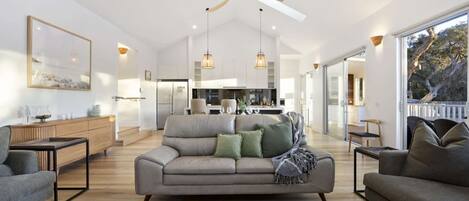 TV, fireplace, offices